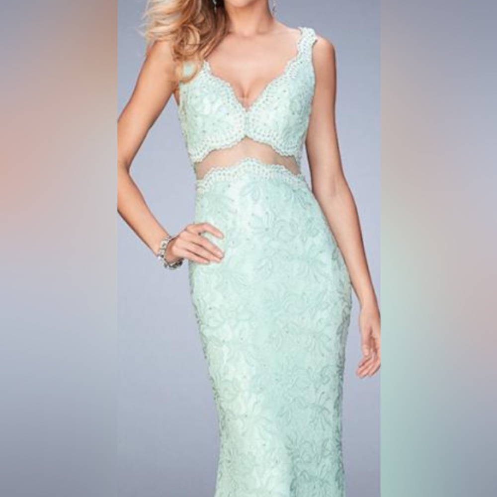 Green Prom Dress Grad Wedding La Femme Midriff Cutout Lace Fitted Maxi Formal 💫